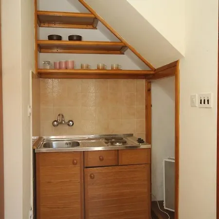 Studio Jelsa 8789a
